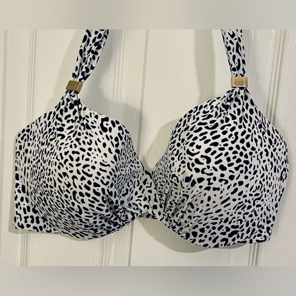 VS Black & White Halter Strap Bikini Swim Top - Picture 2 of 8